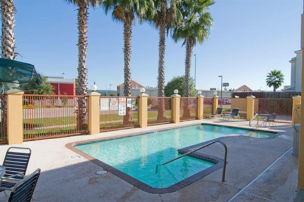 Quality Inn Bastrop Exterior photo